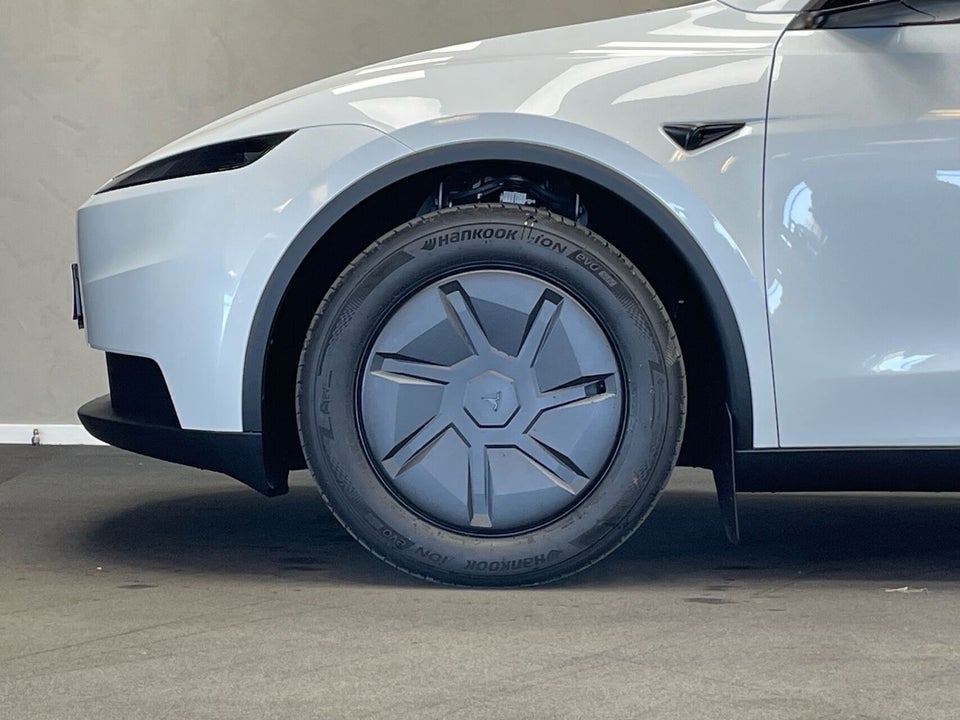 Tesla Model Y RWD 5d