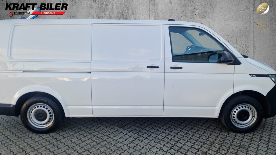 VW Transporter 2,0 TDi 110 Kassevogn lang