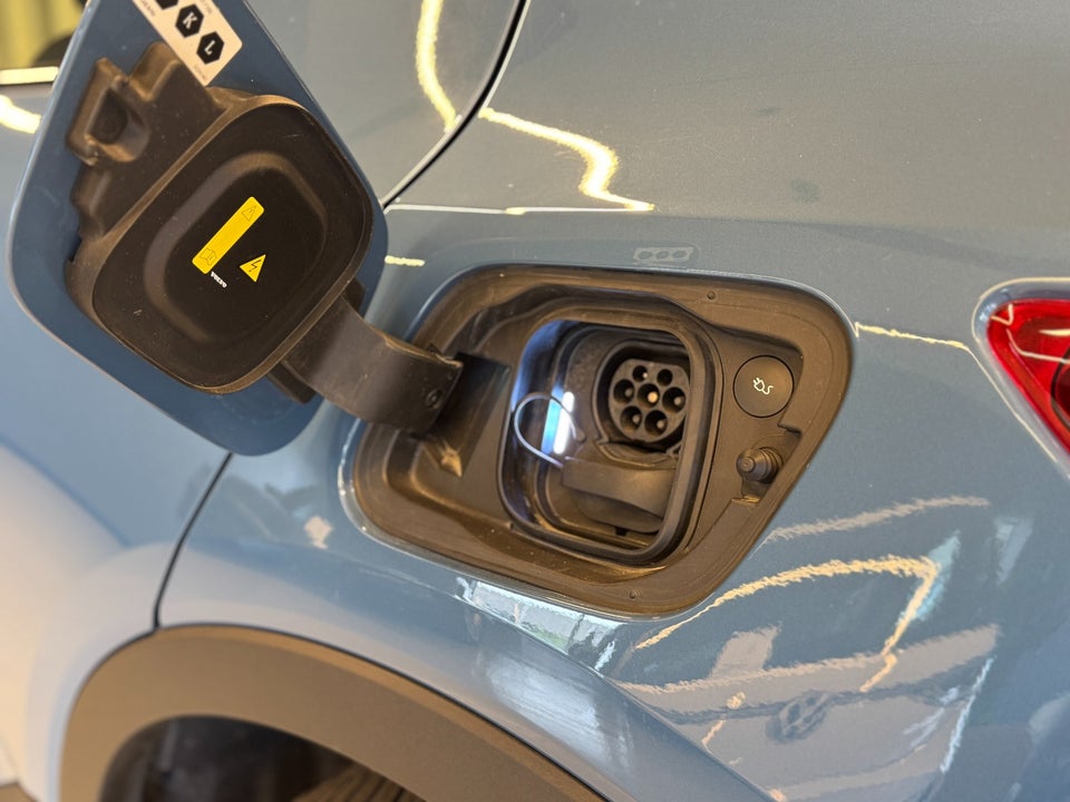 Volvo XC40 ReCharge Extended Range Plus 5d