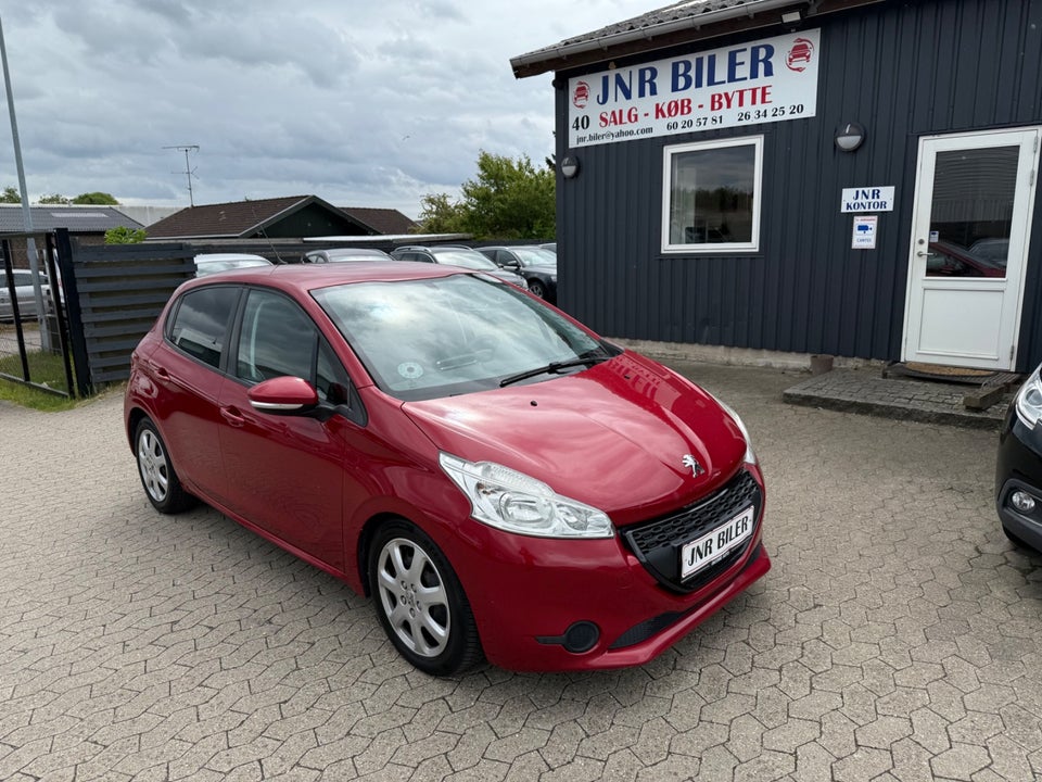 Peugeot 208 1,2 VTi Active 5d