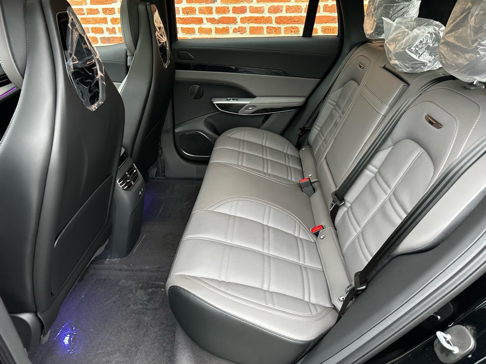 Hongqi EHS7 111 Exclusive 5d