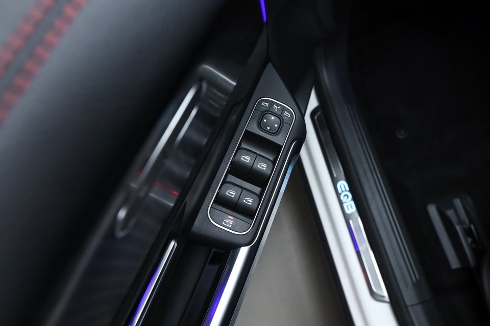 Mercedes EQB250+ AMG Advance 5d