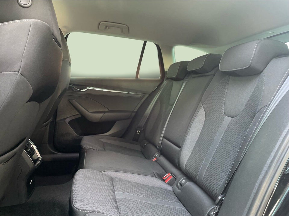 Skoda Octavia 1,4 TSi iV Plus Combi DSG 5d