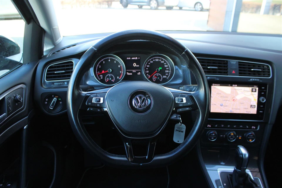 VW Golf VII 1,5 TSi 130 Comfortline Variant DSG 5d