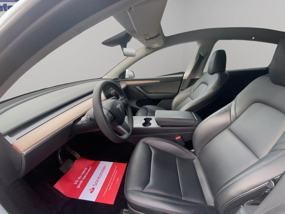 Tesla Model Y RWD 5d