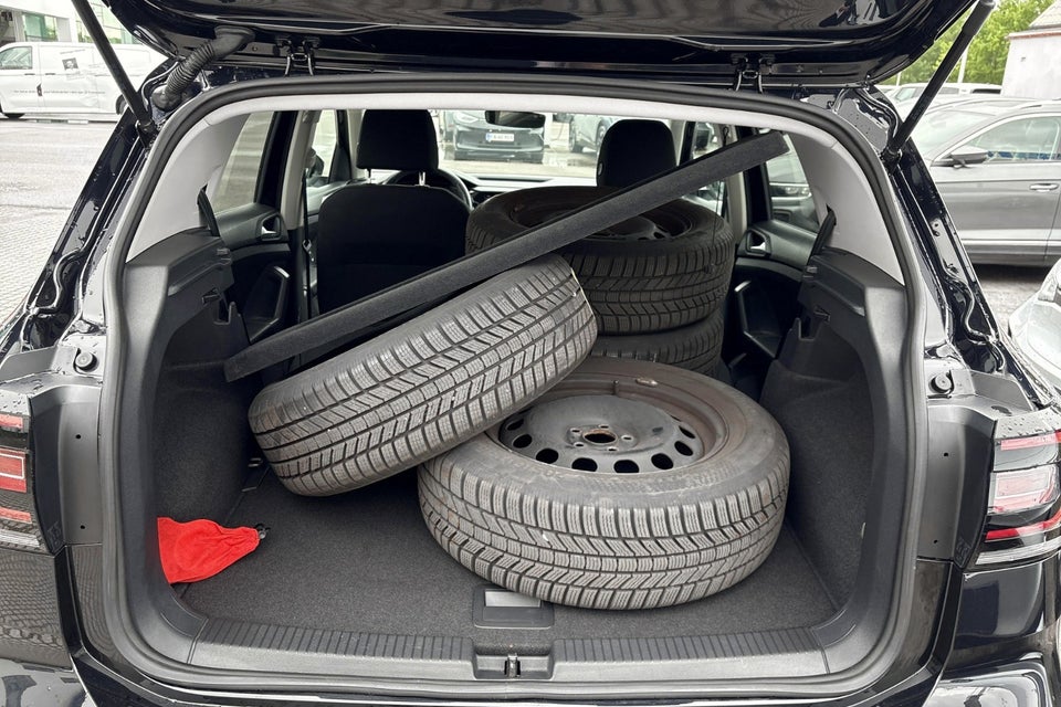 VW T-Cross 1,0 TSi 110 Life Team DSG 5d