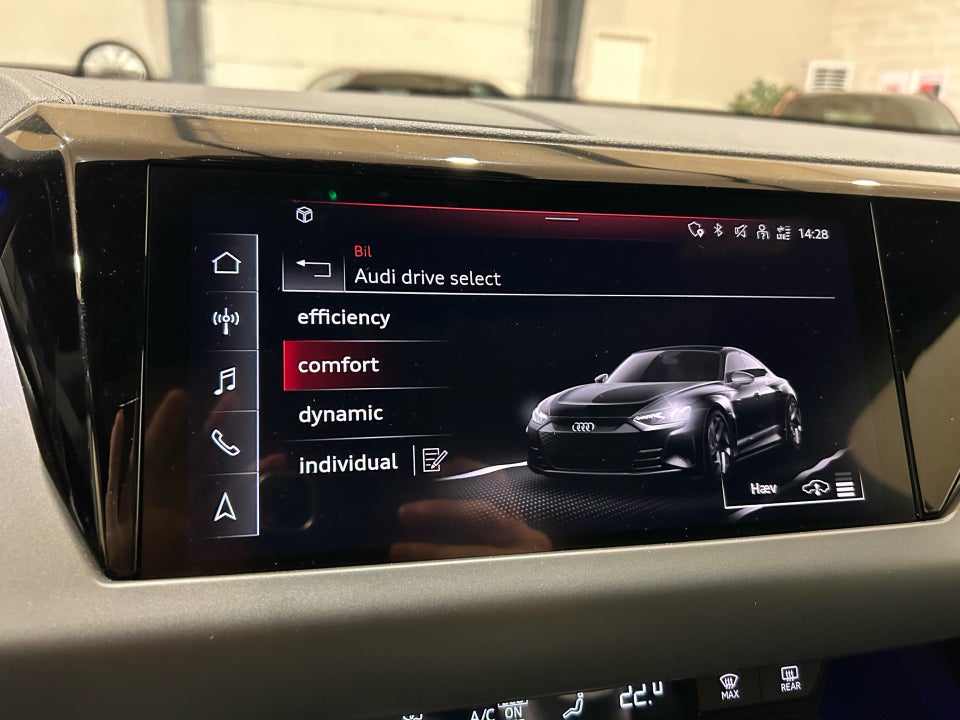 Audi e-tron GT quattro 4d