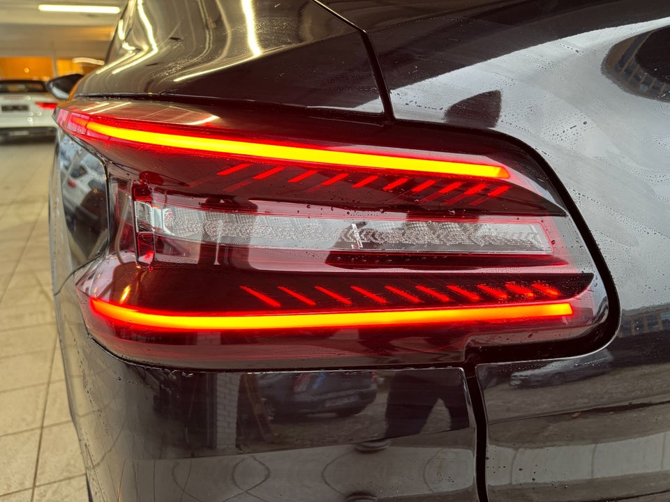 Citroën ë-C4 X 50 Shine 4d