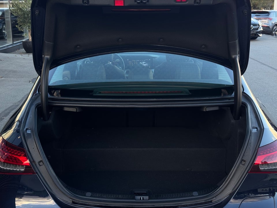 Mercedes E300 e 2,0 Avantgarde aut. 4d