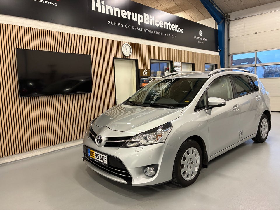 Toyota Sportsvan 1,6 D-4D T2 Vision 5d