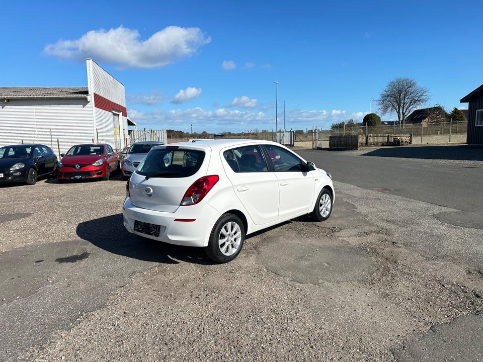 Hyundai i20 1,25 Classic XTR 5d