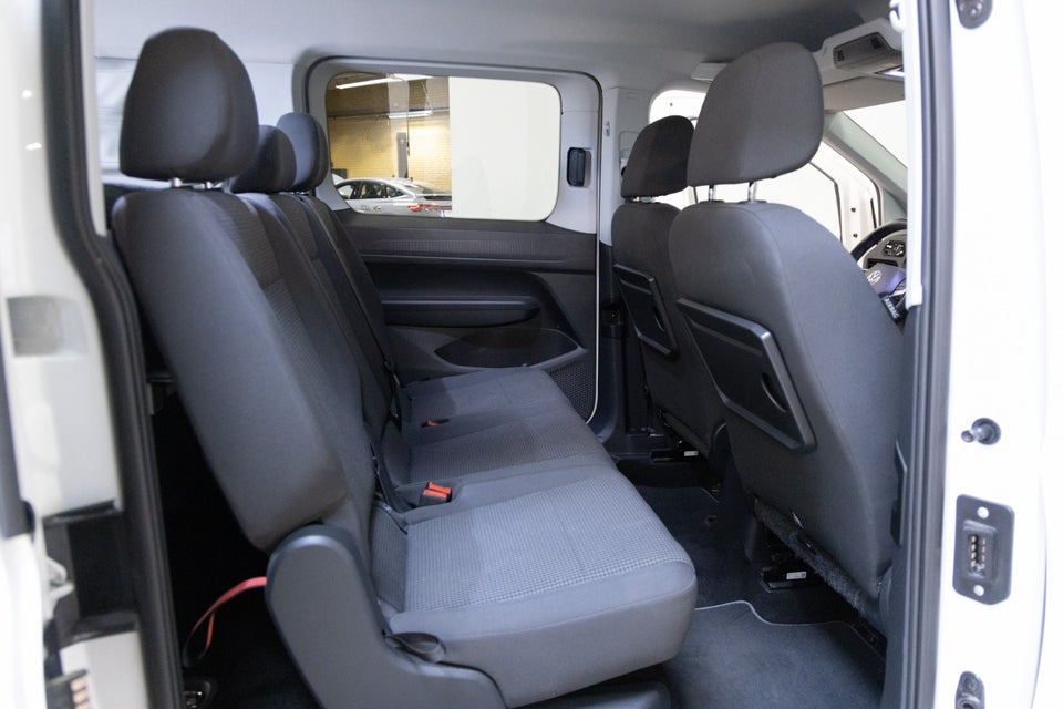 VW Caddy Maxi 1,5 TSi 114 California DSG 5d