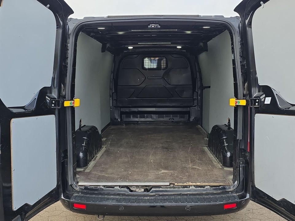 Ford Transit Custom 300L 2,0 TDCi 170 Limited aut.