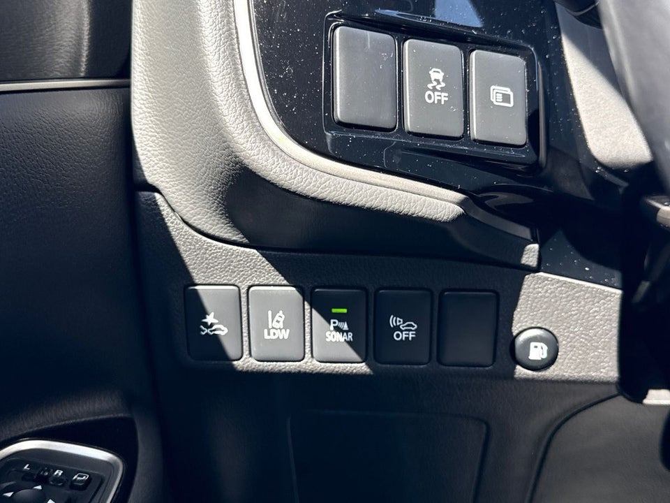 Mitsubishi Outlander 2,4 PHEV Intense CVT 4WD 5d