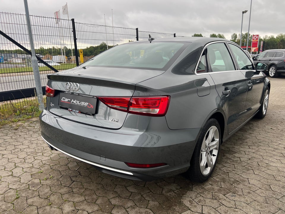 Audi A3 1,6 TDi 116 Sport S-tr. 4d