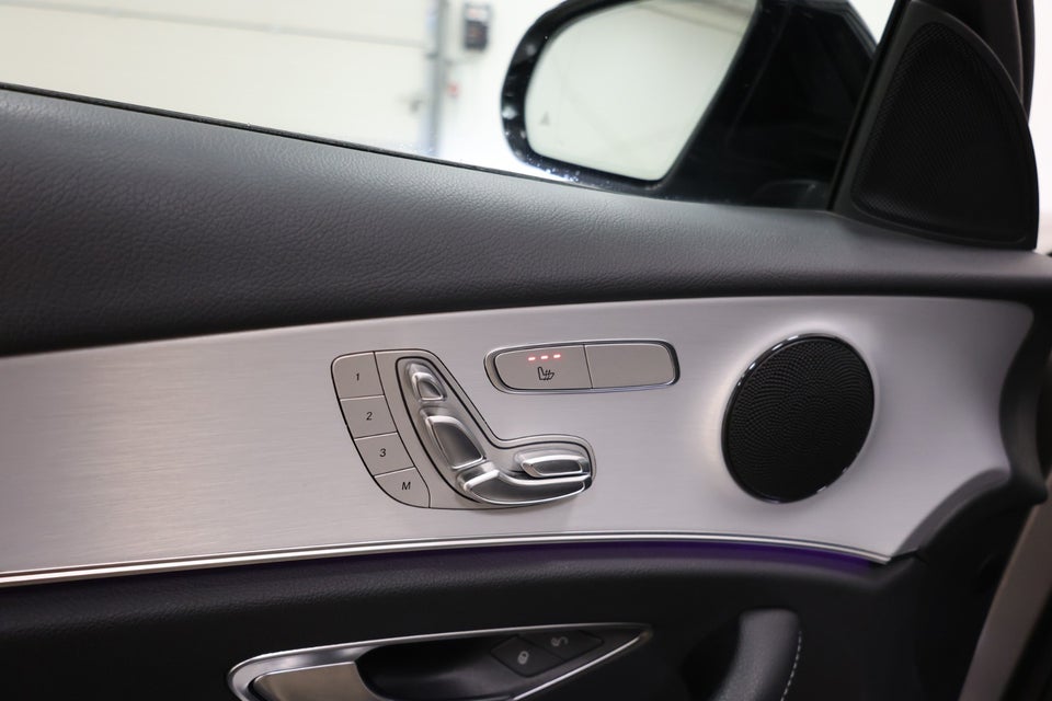 Mercedes E300 de 2,0 stc. aut. 4Matic 5d