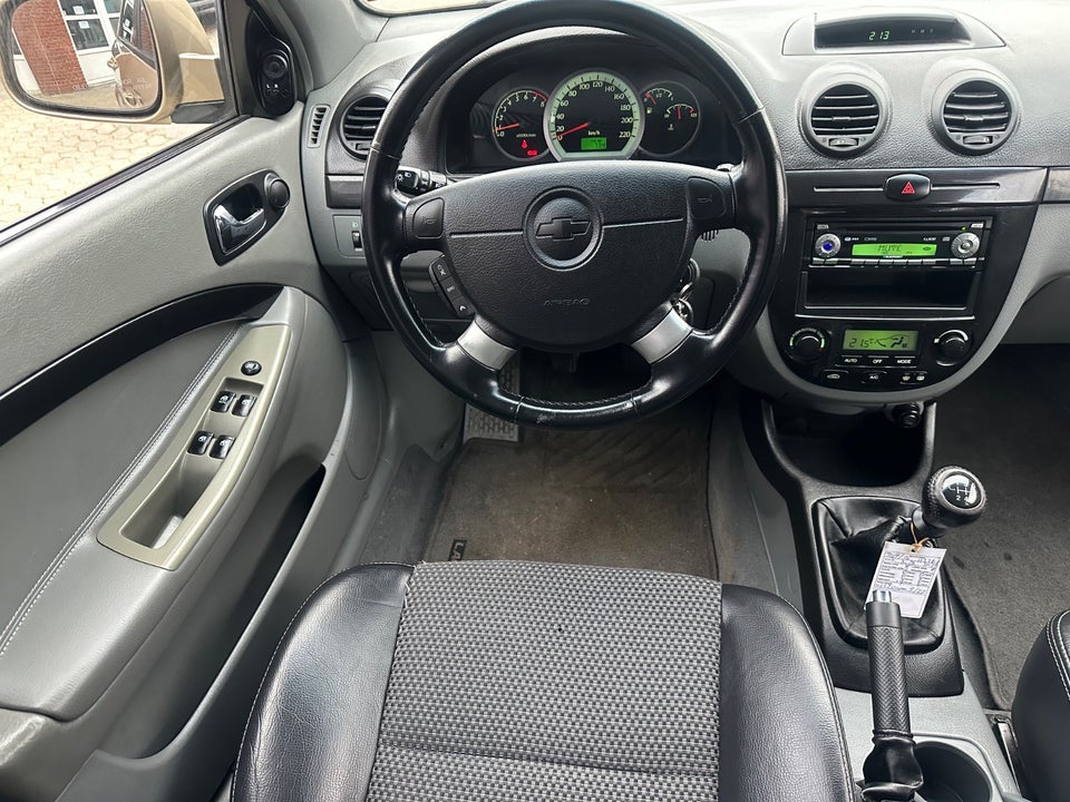 Chevrolet Lacetti 1,6 SX 5d