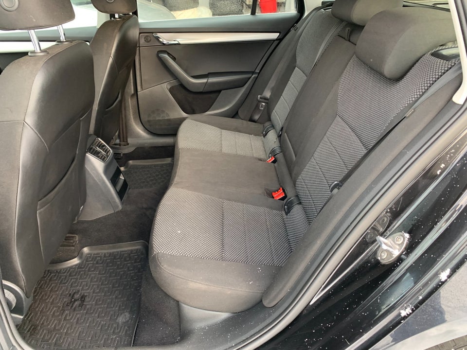 Skoda Octavia 1,2 TSi 110 Ambition Combi 5d