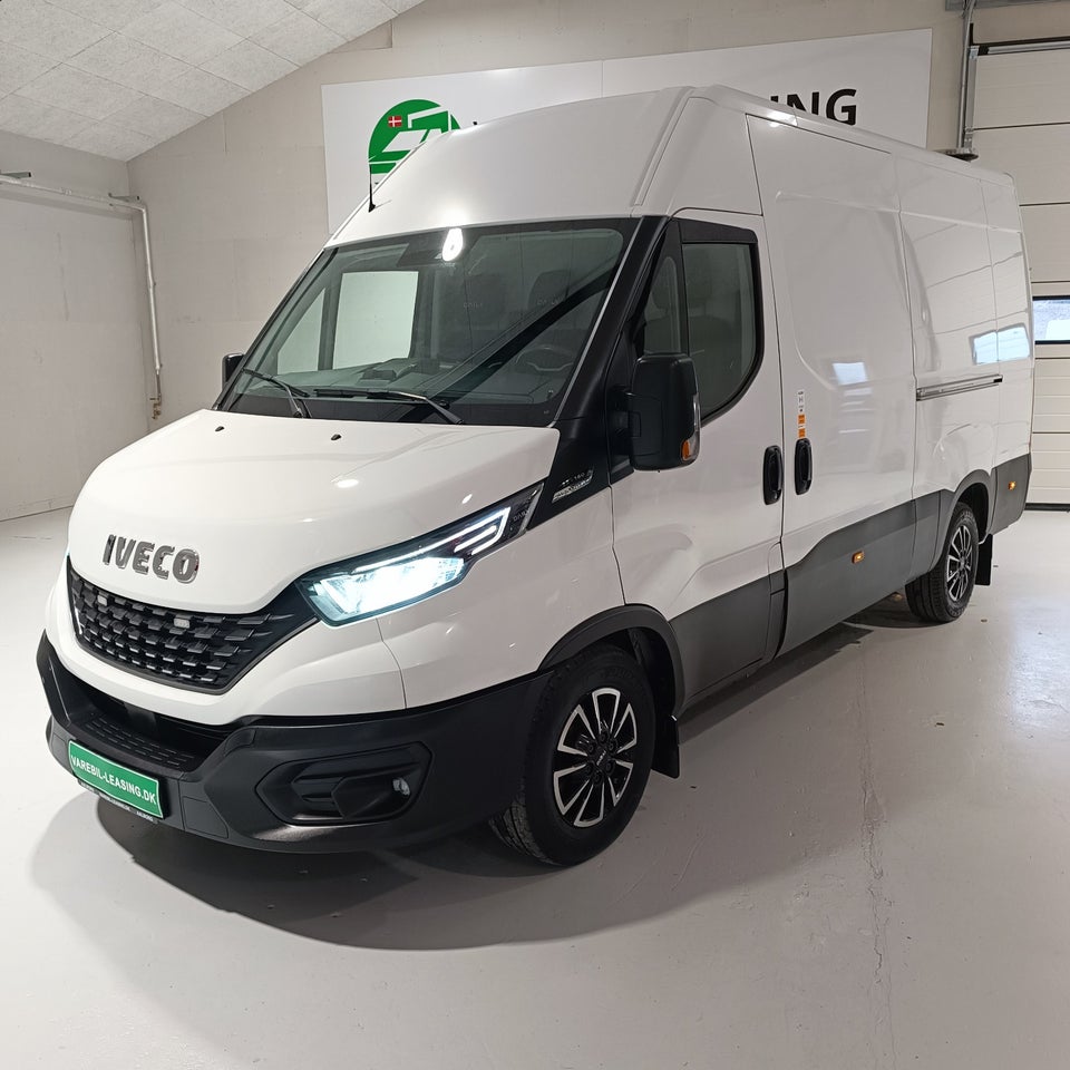 Iveco Daily 2,3 35S16 12m³ Van AG8