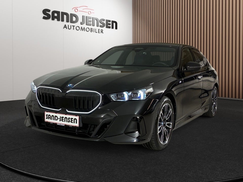 BMW i5 eDrive40 M-Sport 4d