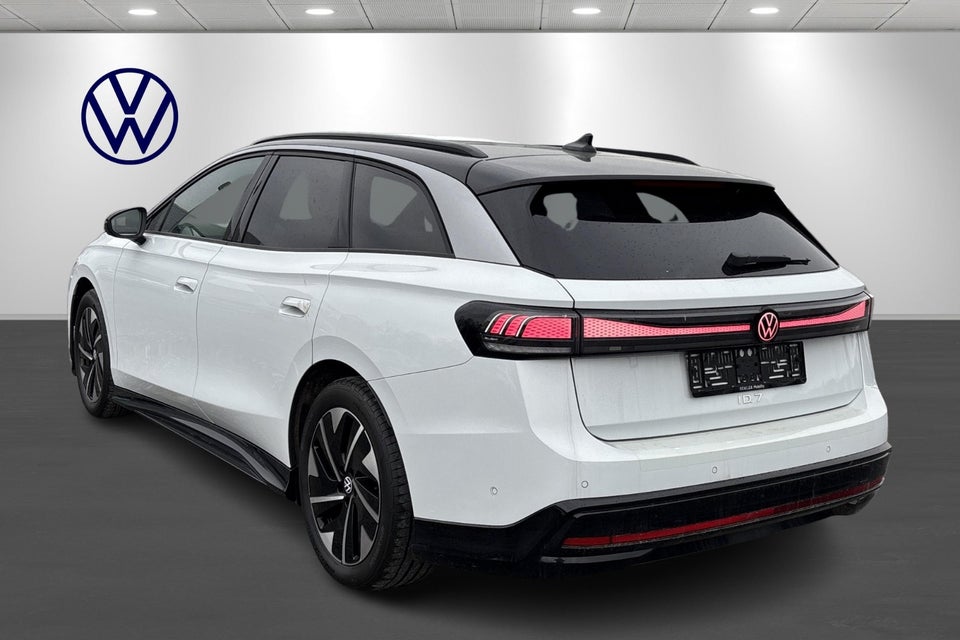 VW ID.7 77 Style+ Tourer 5d