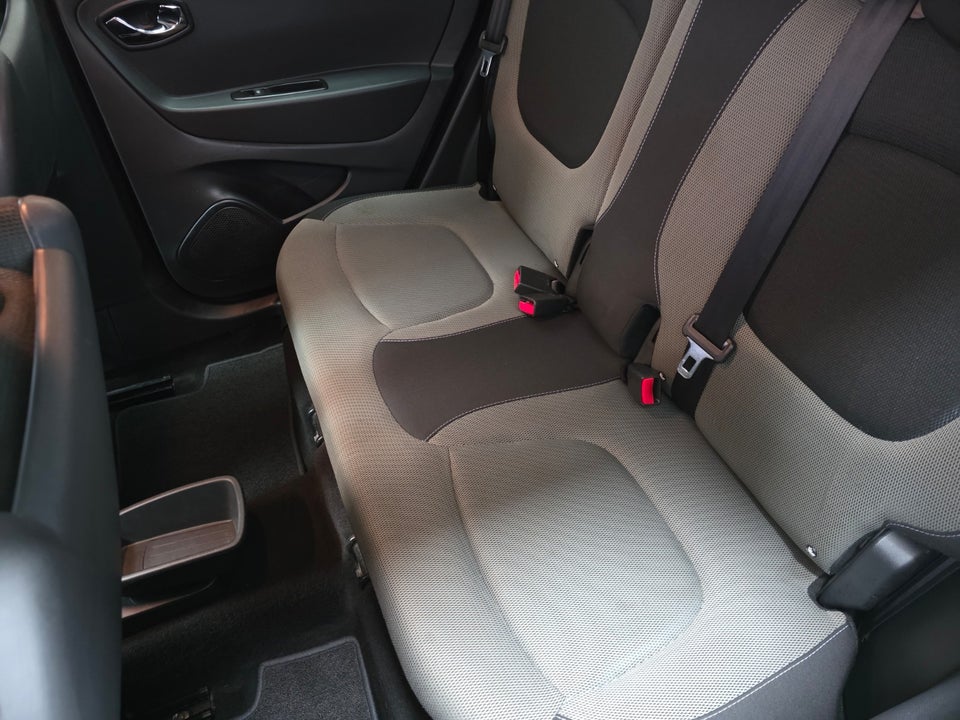 Renault Captur 1,2 TCe 120 Expression EDC 5d