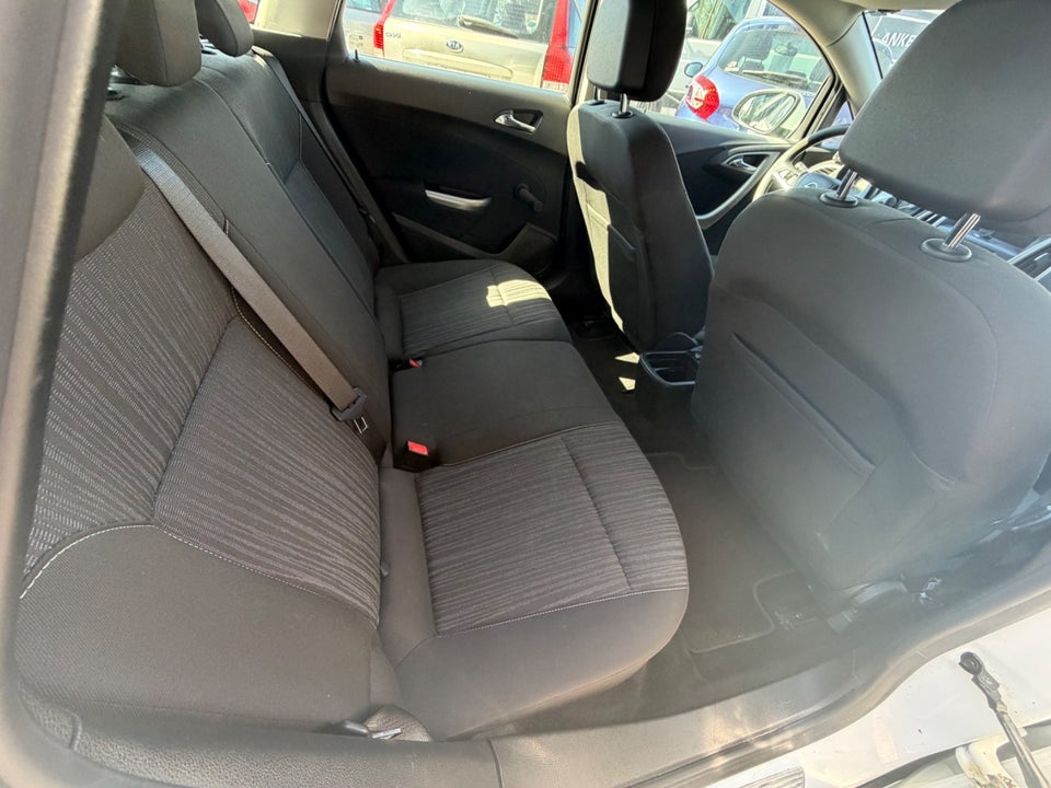 Opel Astra 1,6 Sport Sports Tourer 5d