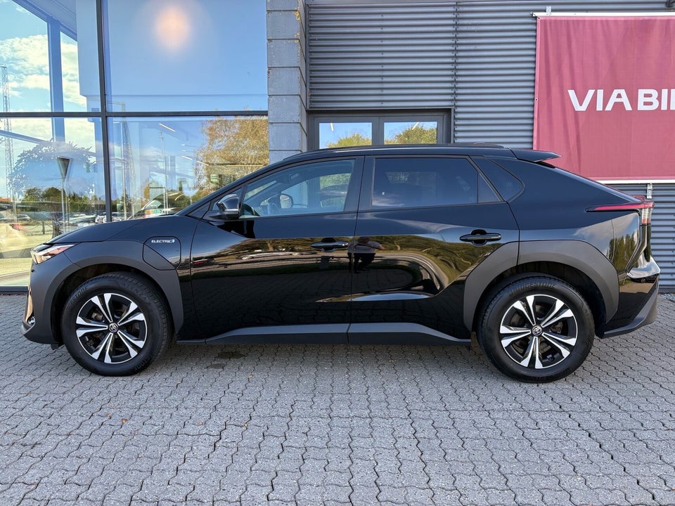 Toyota bZ4X Active 5d