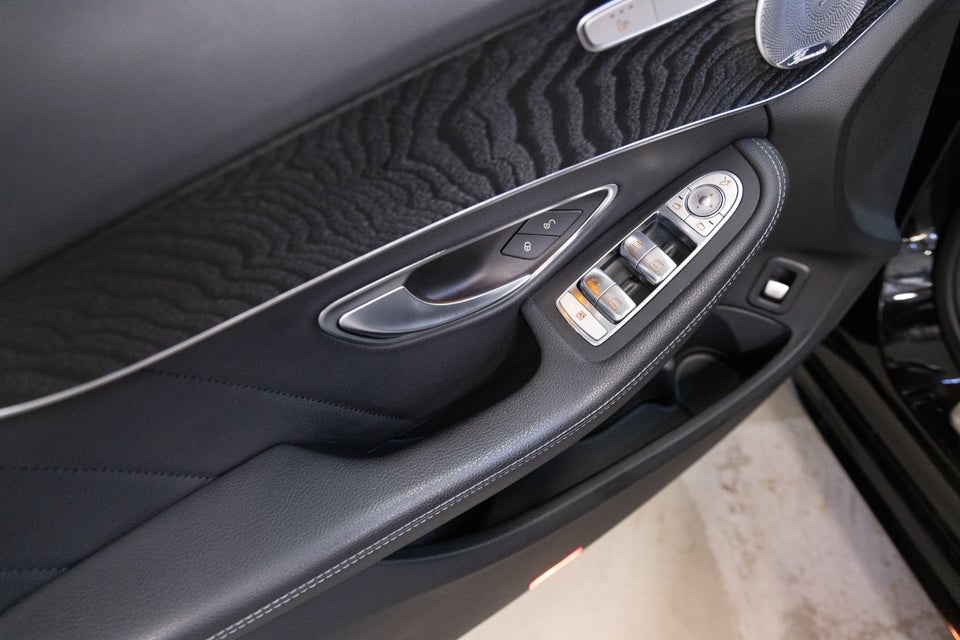 Mercedes C300 de 2,0 AMG Line aut. 4d