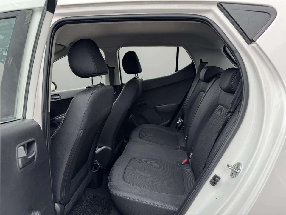 Hyundai i10 1,0 Premium 5d