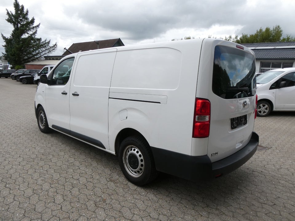 Toyota ProAce 2,0 D 120 Long Comfort 5d