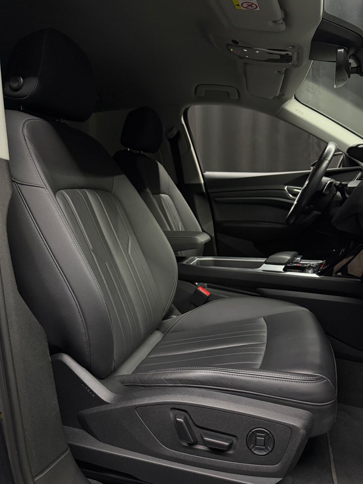 Audi Q8 e-tron 55 Advanced quattro 5d