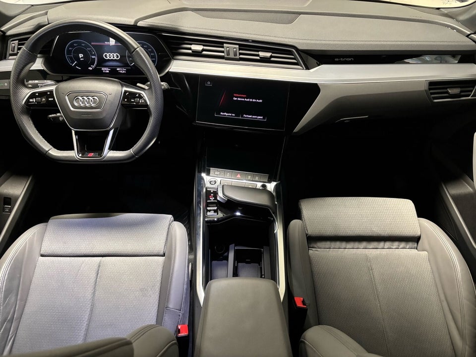 Audi e-tron 55 quattro 5d