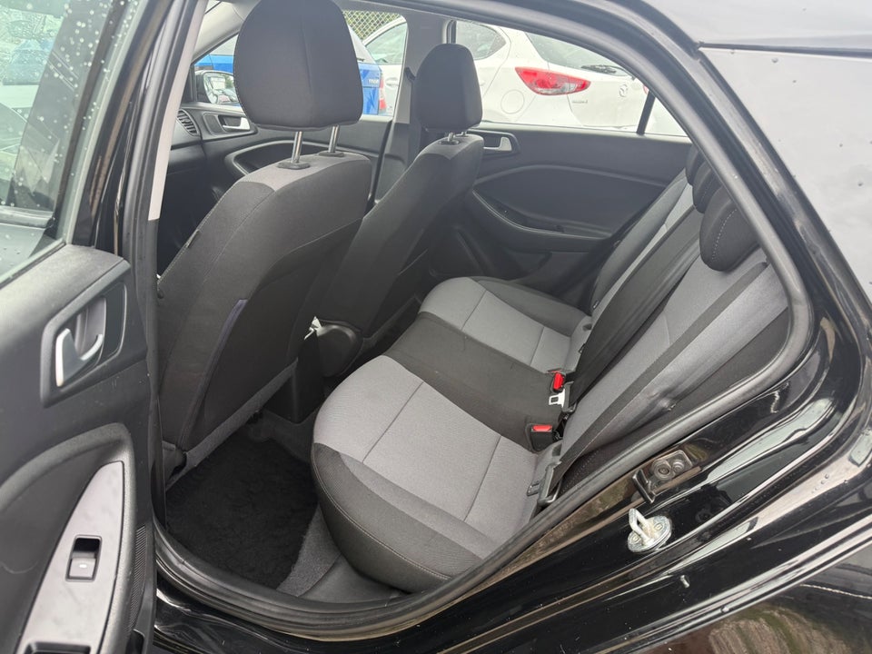 Hyundai i20 1,25 Spring 5d