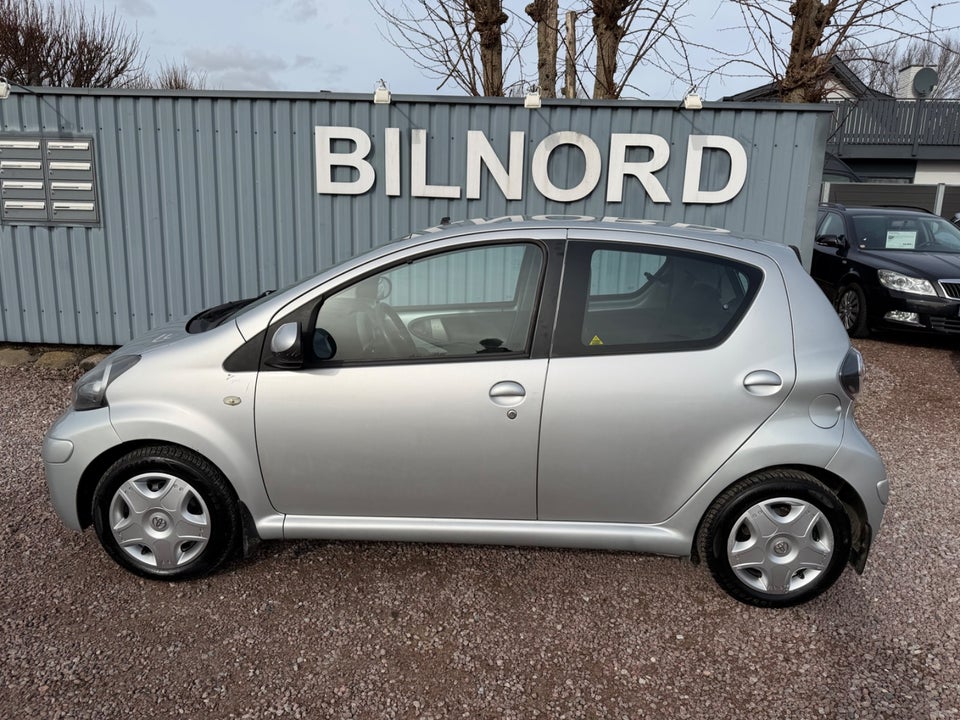 Toyota Aygo 1,0 Plus 5d