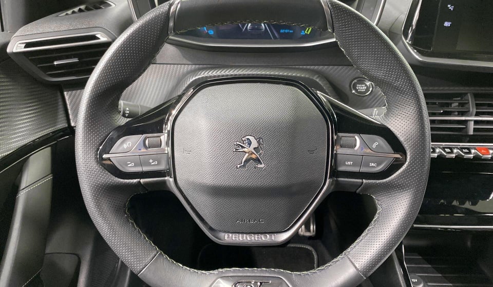 Peugeot e-208 50 GT 5d