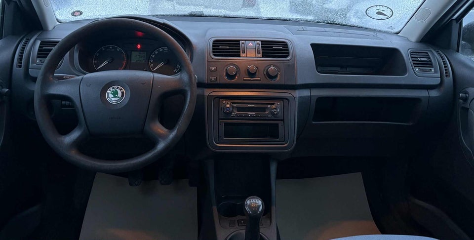 Skoda Fabia 1,4 16V Ambiente 5d