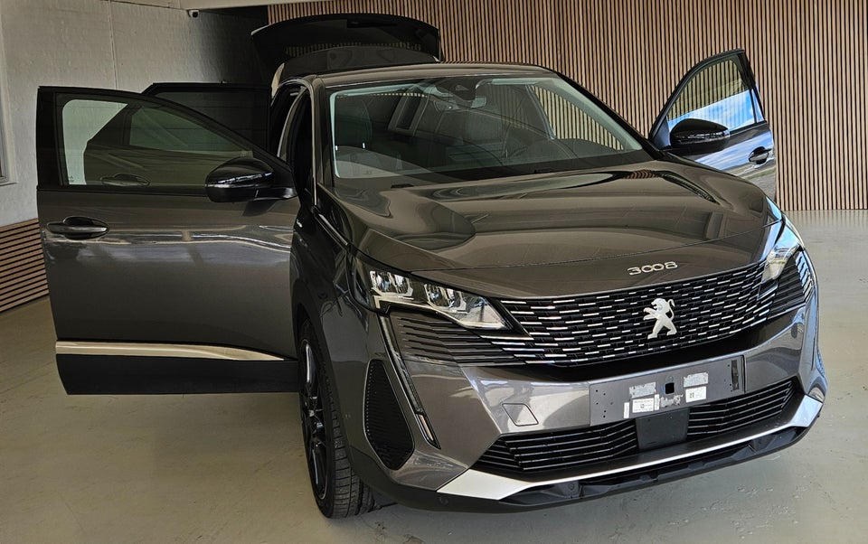 Peugeot 3008 1,6 Hybrid Allure Pack EAT8 5d
