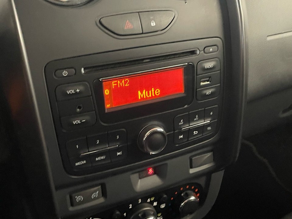 Dacia Duster 1,6 16V Base 5d