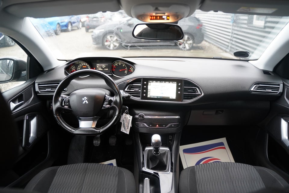 Peugeot 308 1,6 BlueHDi 120 Style SW 5d