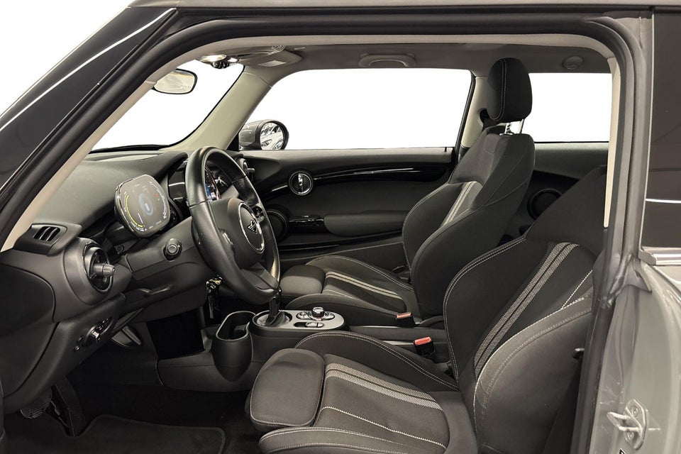 MINI Cooper SE Essential Trim 3d