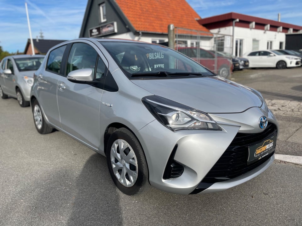 Toyota Yaris 1,5 Hybrid H2 Limited e-CVT 5d