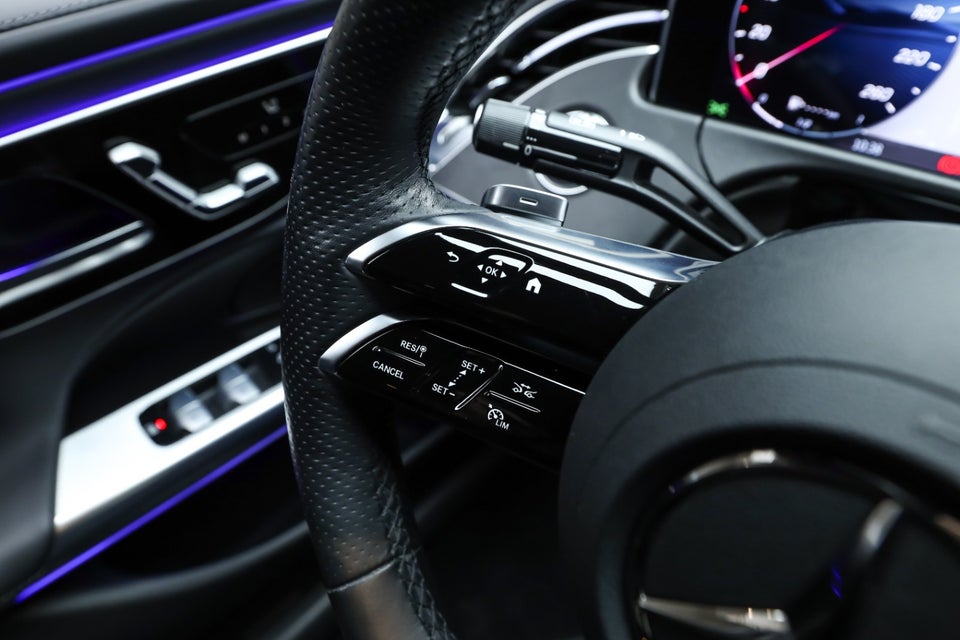 Mercedes E400 e 2,0 AMG Line aut. 4Matic 4d