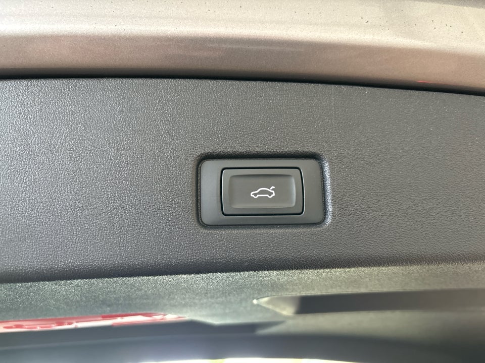 Audi Q4 e-tron 50 quattro 5d