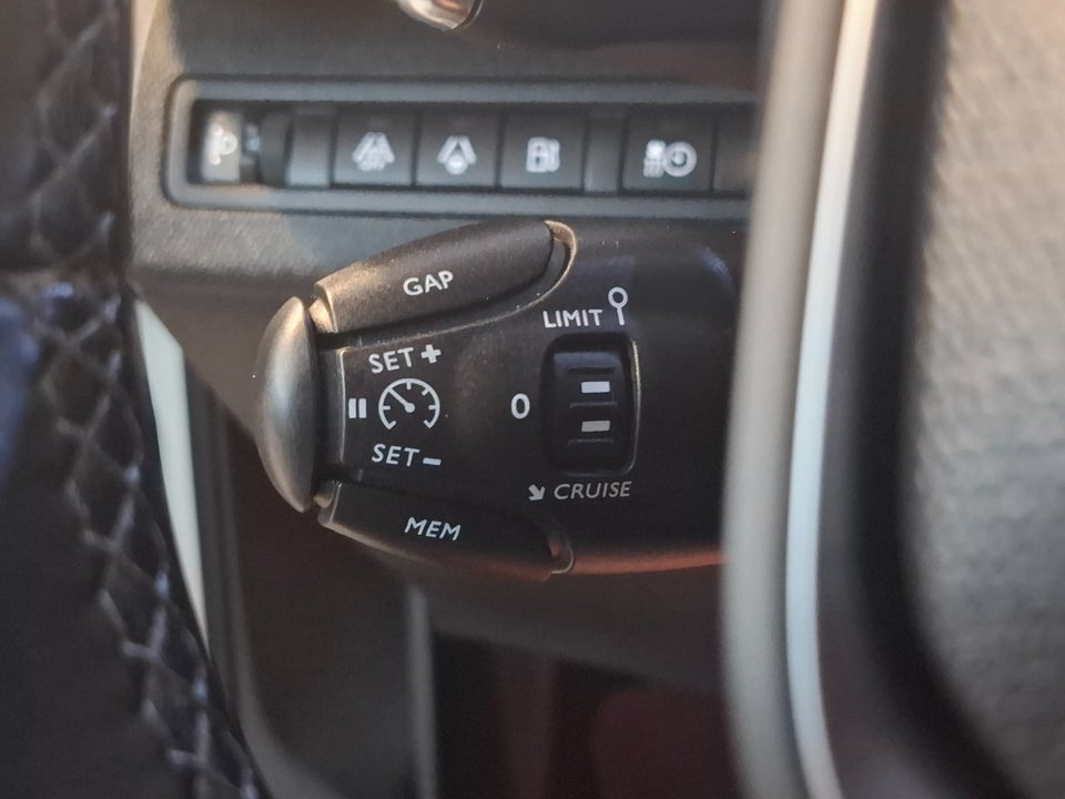 Peugeot 3008 1,6 Hybrid Allure EAT8 5d