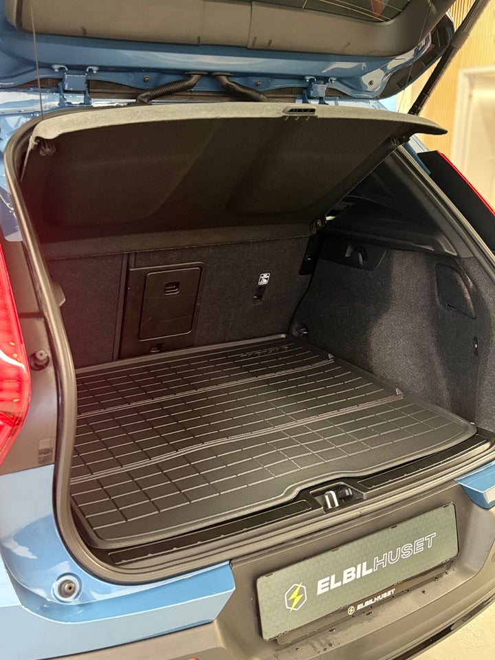 Volvo EX40 Extended Range Core 5d