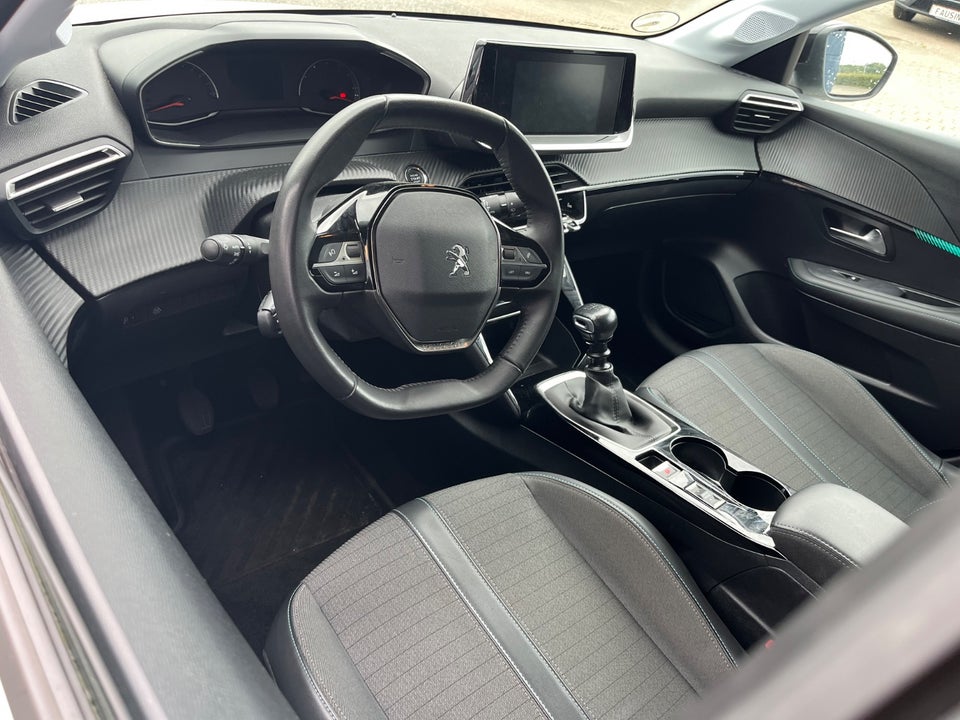 Peugeot 208 1,2 PureTech 100 Allure 5d