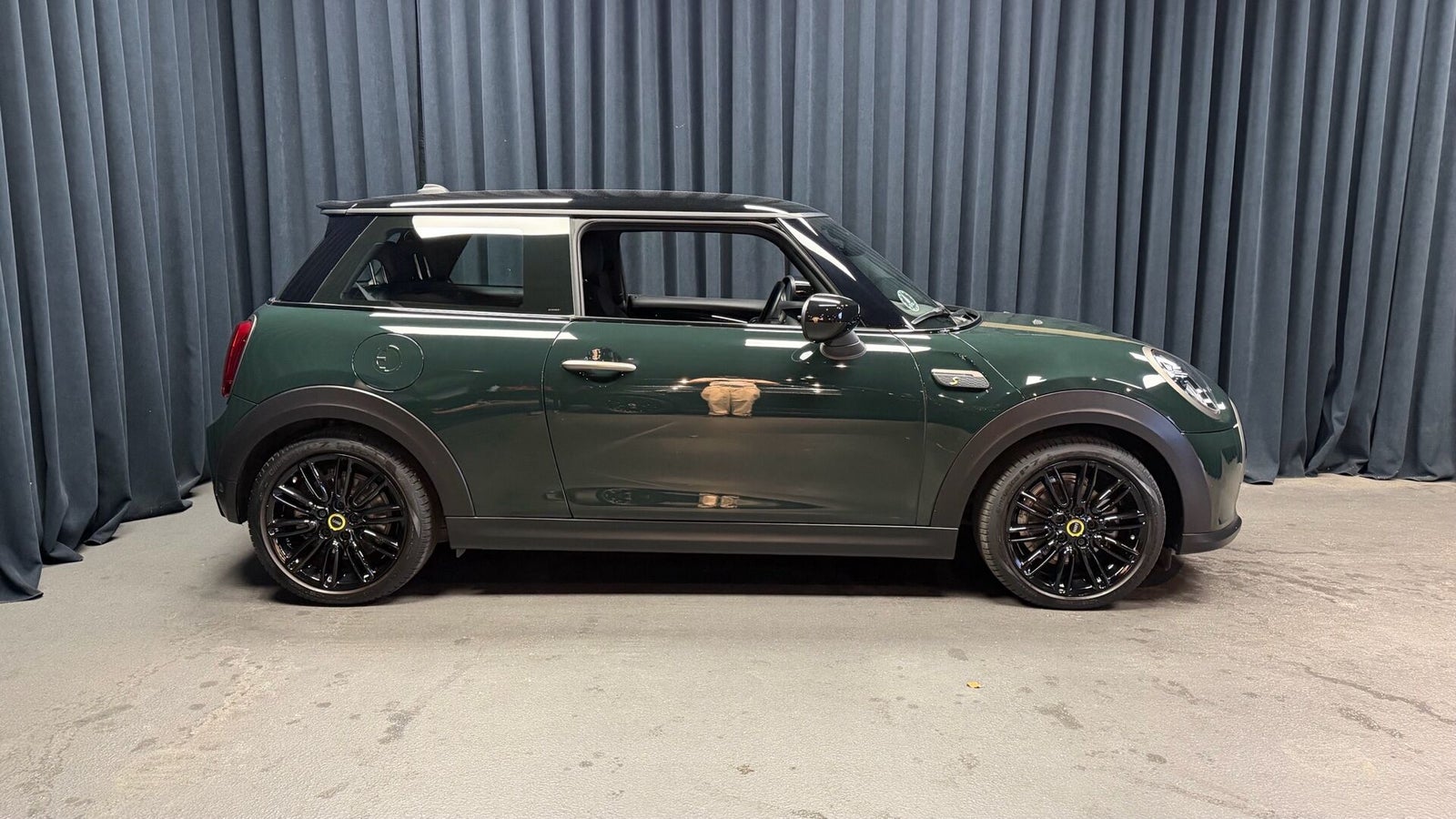 MINI Cooper SE Resolute Edition 3d