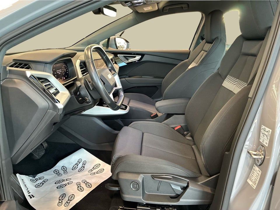 Audi Q4 e-tron 40  5d