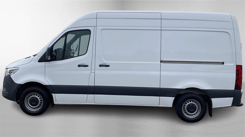 Mercedes Sprinter 319 2,0 CDi A2 Kassevogn aut. RWD